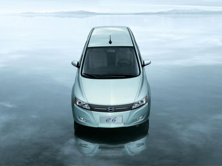  BYD e6 2010 года  (фото 4 из 4)